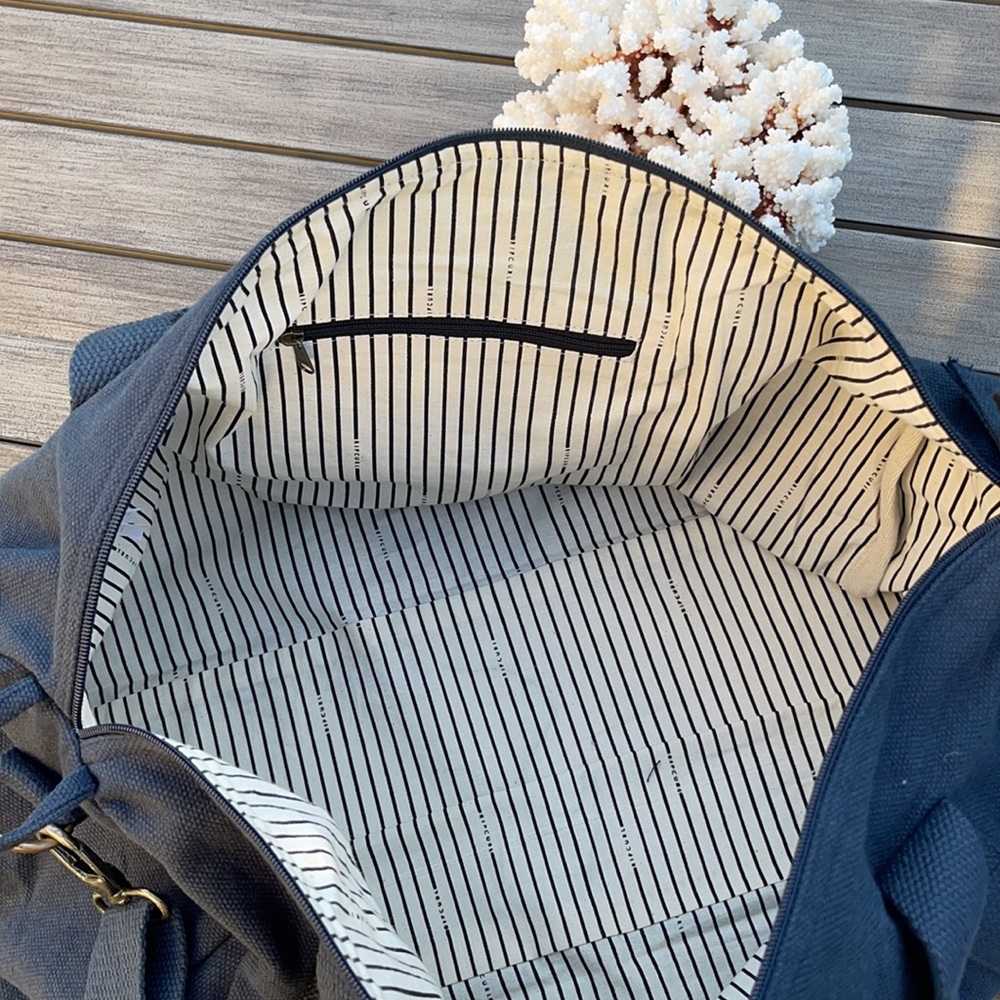 🌴🔆RIP CURL- BEACH TRAVEL OVER NIGHT DUFFEL BAG🔆 - Picture 2 of 12